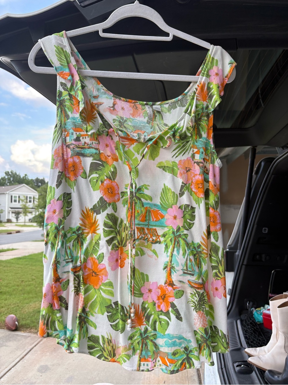 Cato Tropical Floral Sleeveless Camisole – White, Green, Pink, Orange